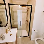 Entierement Renove A Deux Pas De La ! アパート ミデルケルケ