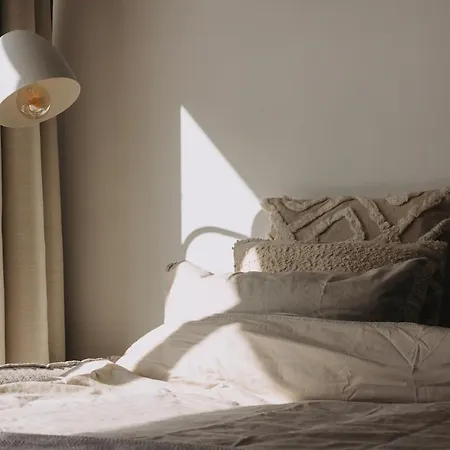 Entierement Renove A Deux Pas De La !