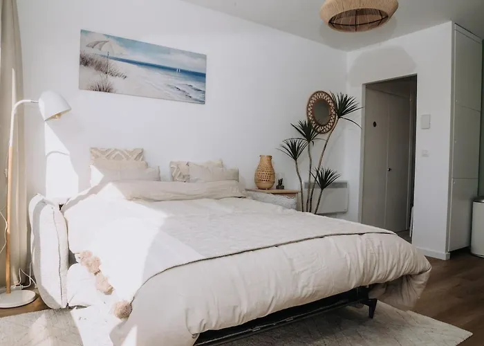 Entierement Renove A Deux Pas De La ! ميدل كيرك